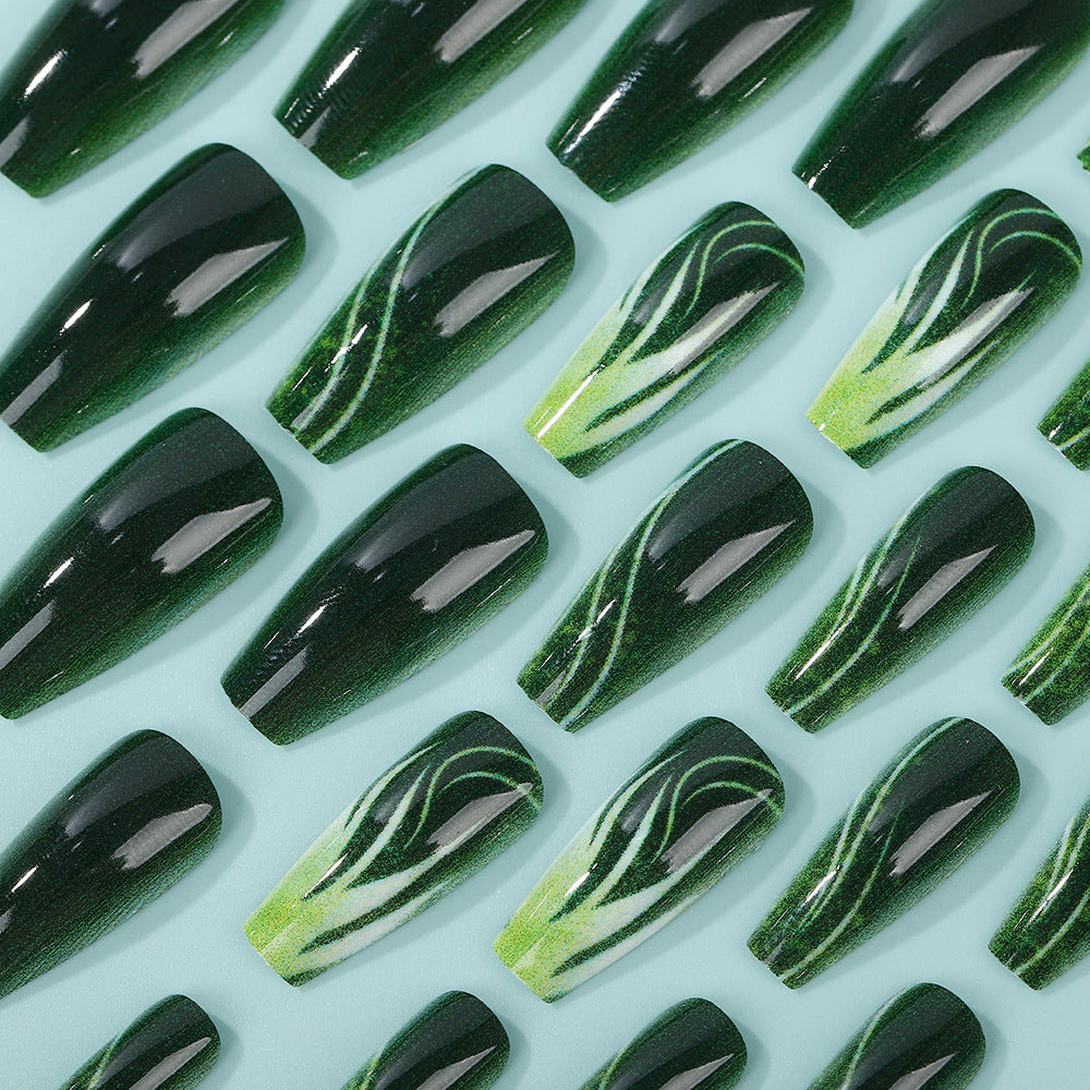 Creative nail art with green design Bowlift