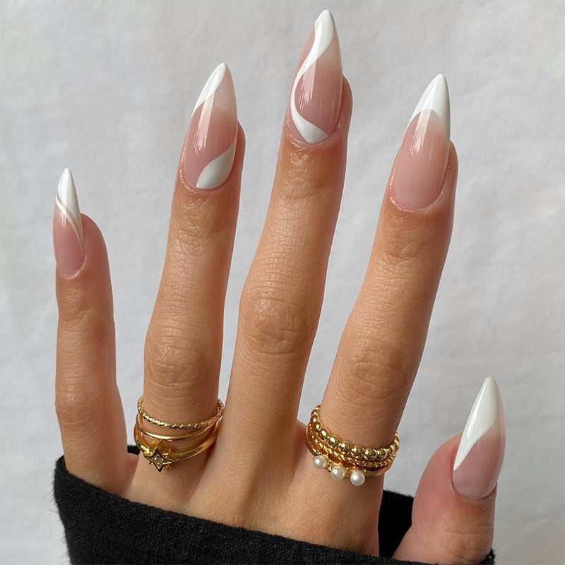 Exquisite Stiletto Nails Bowlift