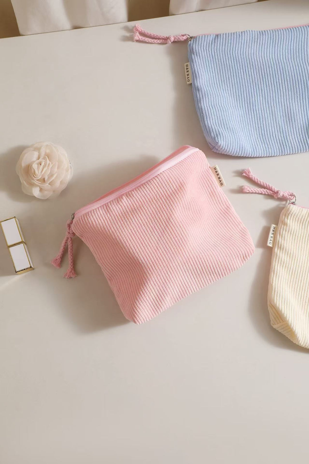 Corduroy Zip Cosmetic Pouch with Tassel Pull Bowlift
