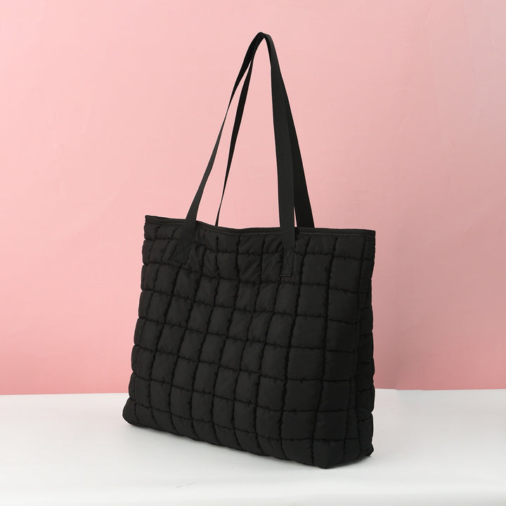 Fashionable shopping bag with padded design Bowlift