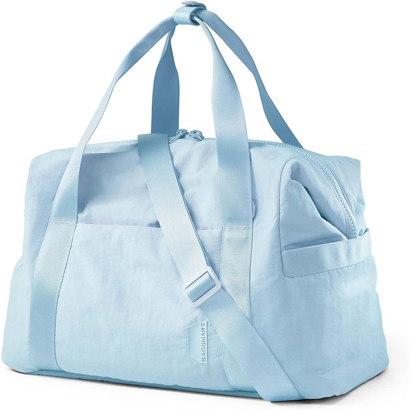 Sporty and Functional Travel Bag Bowlift