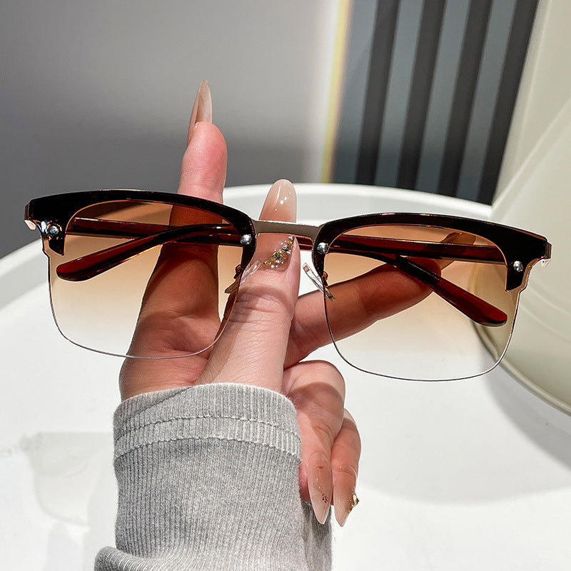 Women's fashionable sunglasses Bowlift