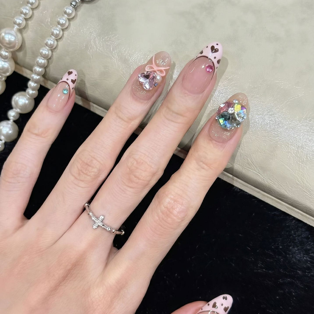 Decorative Press-On Nail Art Set with Heart and Gem Accents Bowlift