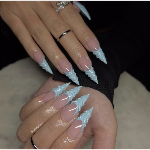 Artistic Floral Design Press-On Nails Bowlift