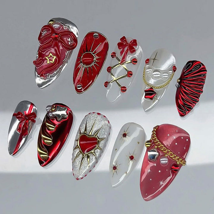 Artificial nail set with festive Christmas and glamour designs Bowlift
