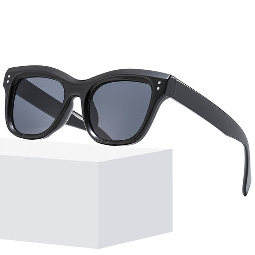 Women’s sunglasses in modern oversized style Bowlift