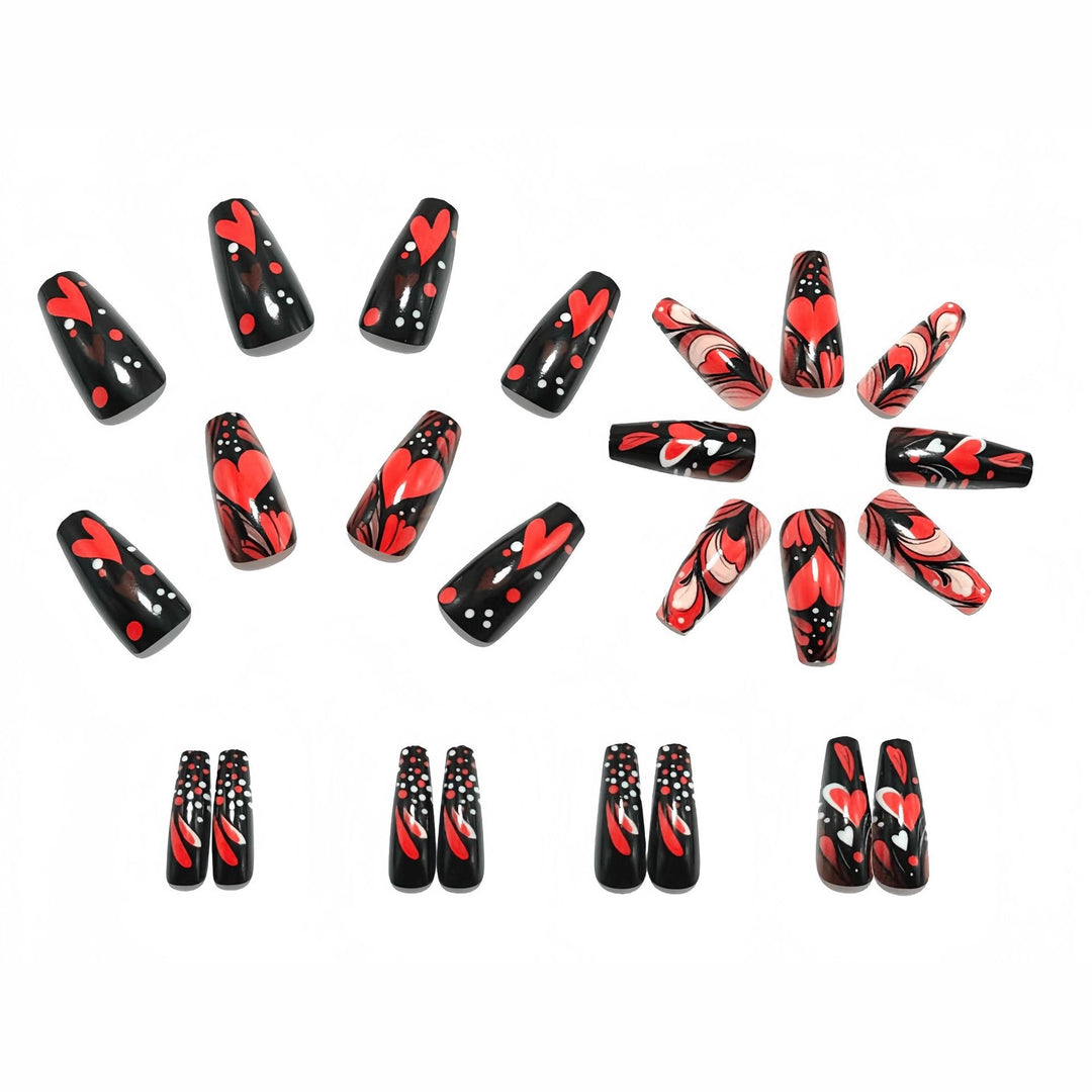 Art Nails in Creative Heart Design Bowlift