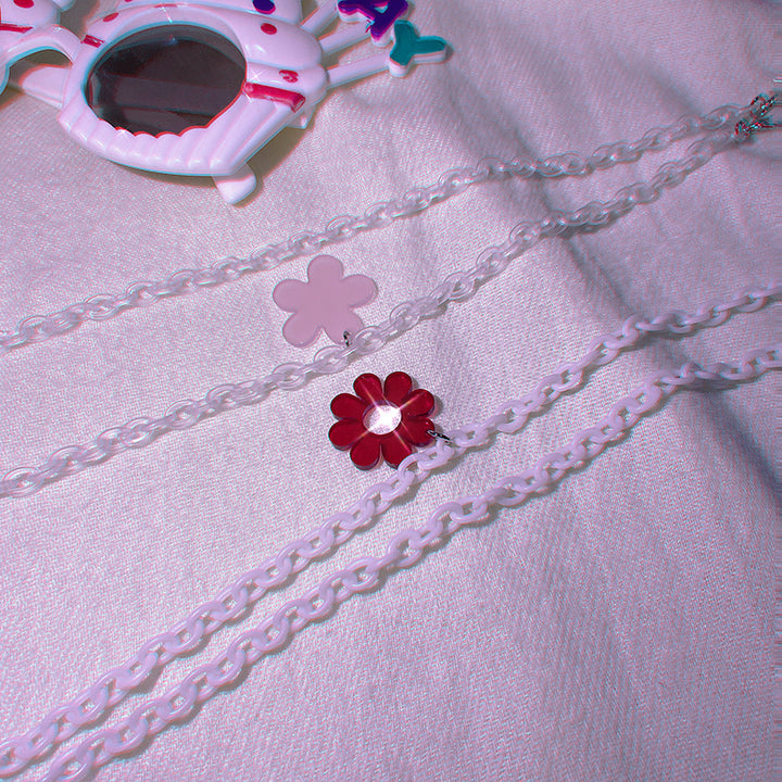 Fashionable chain strap with flower-shaped pendant Bowlift