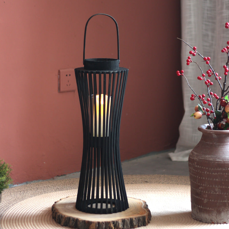 Elegant lantern made of woven wood Bowlift