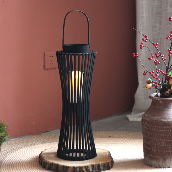 Elegant lantern made of woven wood Bowlift