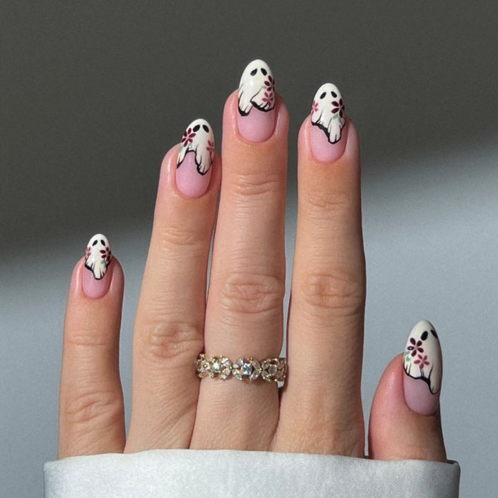 Artificial nail set with floral design Bowlift