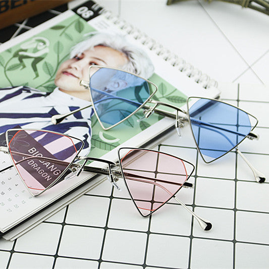 Ladies geometric sunglasses with elegant metal frame Bowlift