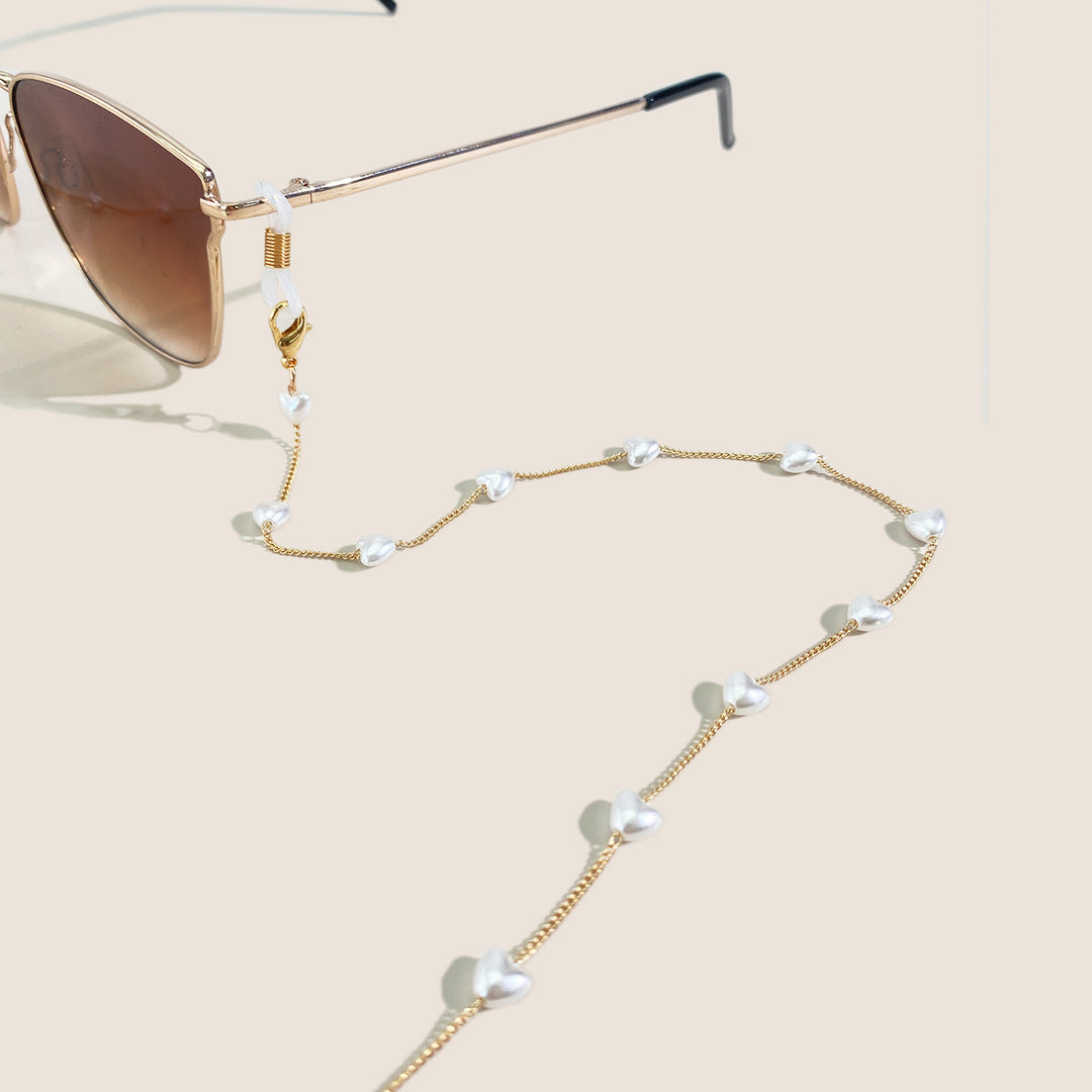 Elegant Pearl Chain Sunglasses Holder Bowlift