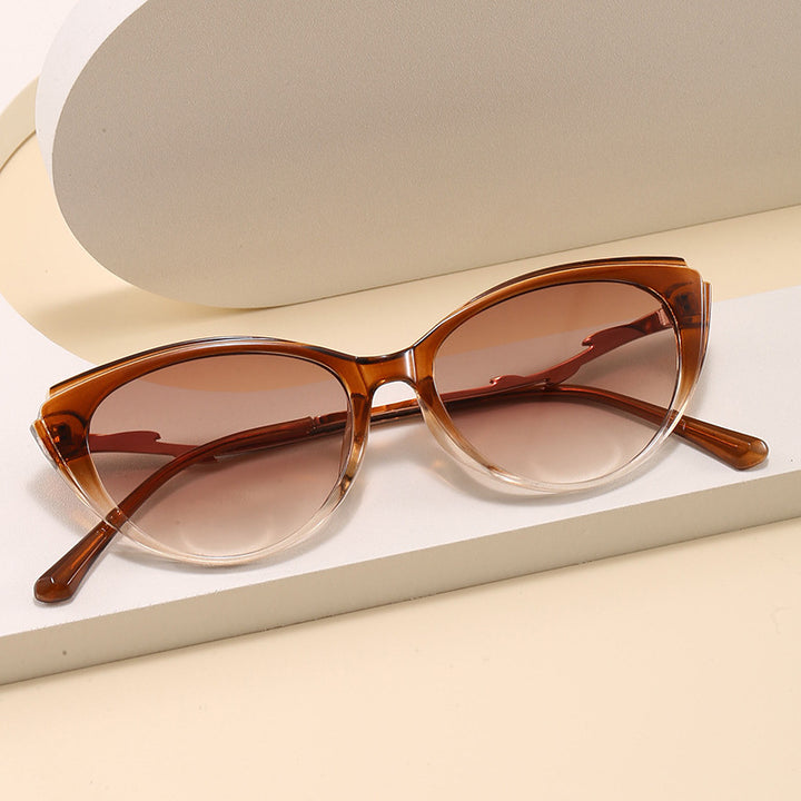Fashionable Cat-Eye Glasses with Filigree Design Bowlift