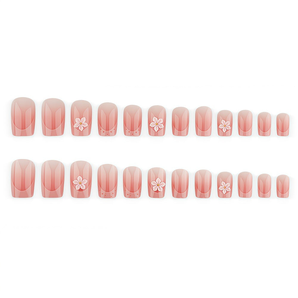 Artificial nails with delicate flower design Bowlift