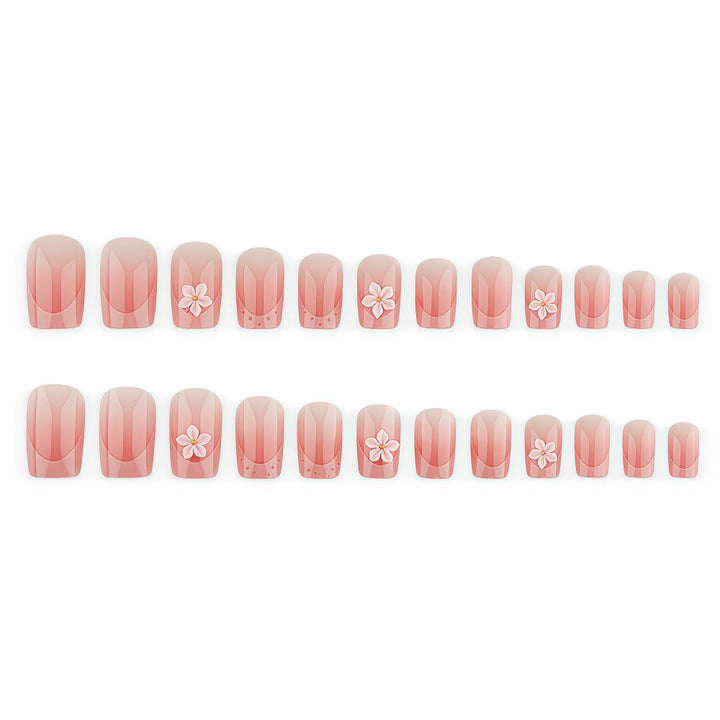 Artificial nails with delicate flower design Bowlift
