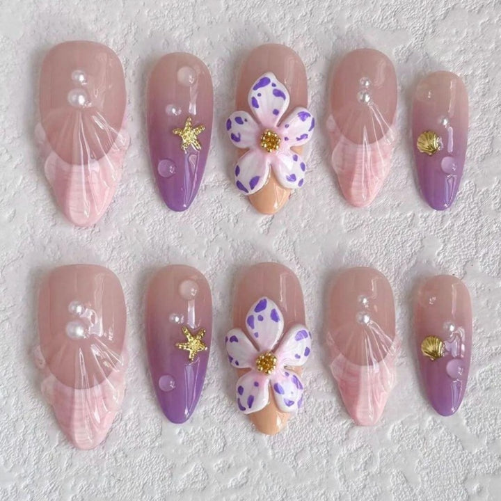 Artistic Floral and Star-Embellished Press-On Nail Set Bowlift