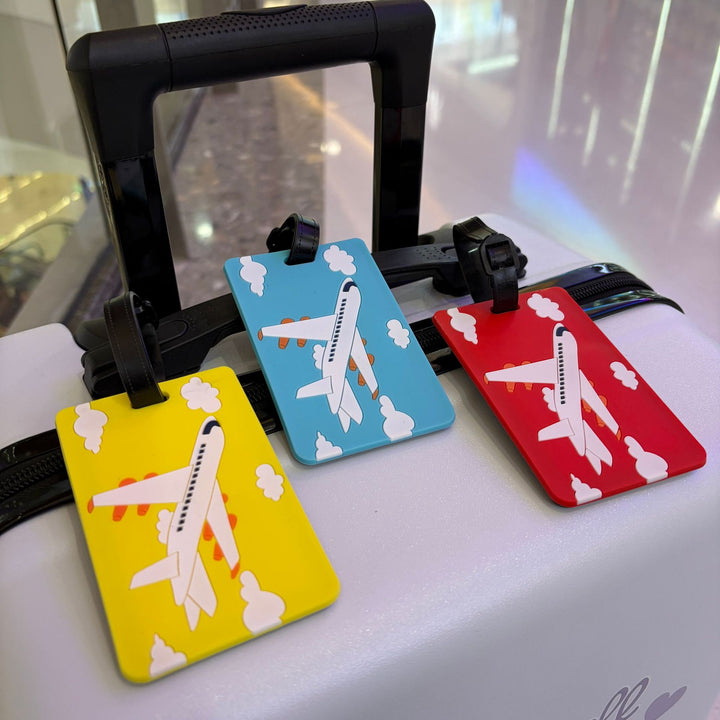 Airplane-Themed Luggage Tag Bowlift