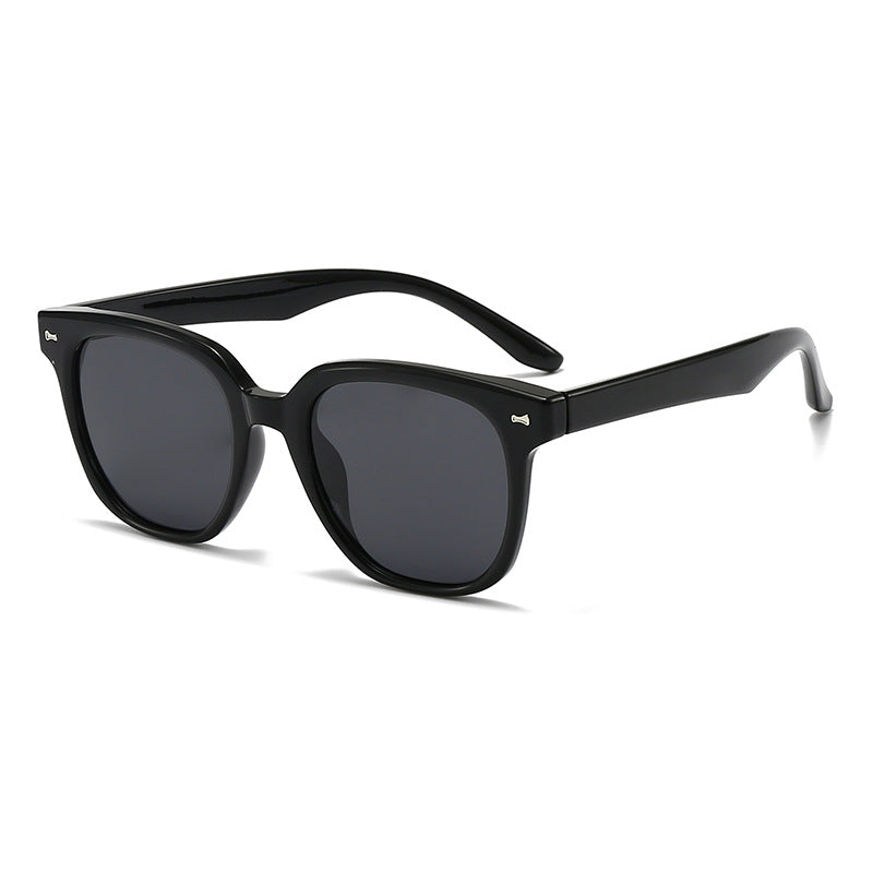 Women's stylish Cat-Eye sunglasses with UV protection and comfortable frame Bowlift