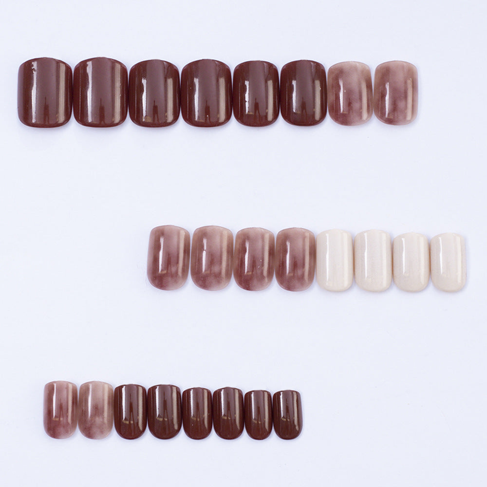 Nail set with elegant ombre design Bowlift