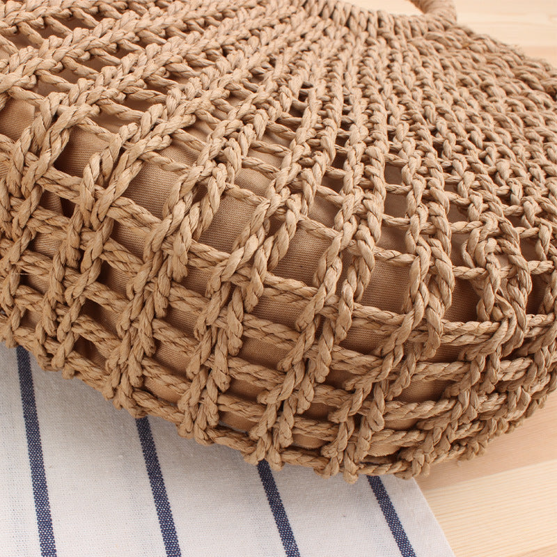 Filigree Bast shoulder bag with round wooden handles Bowlift