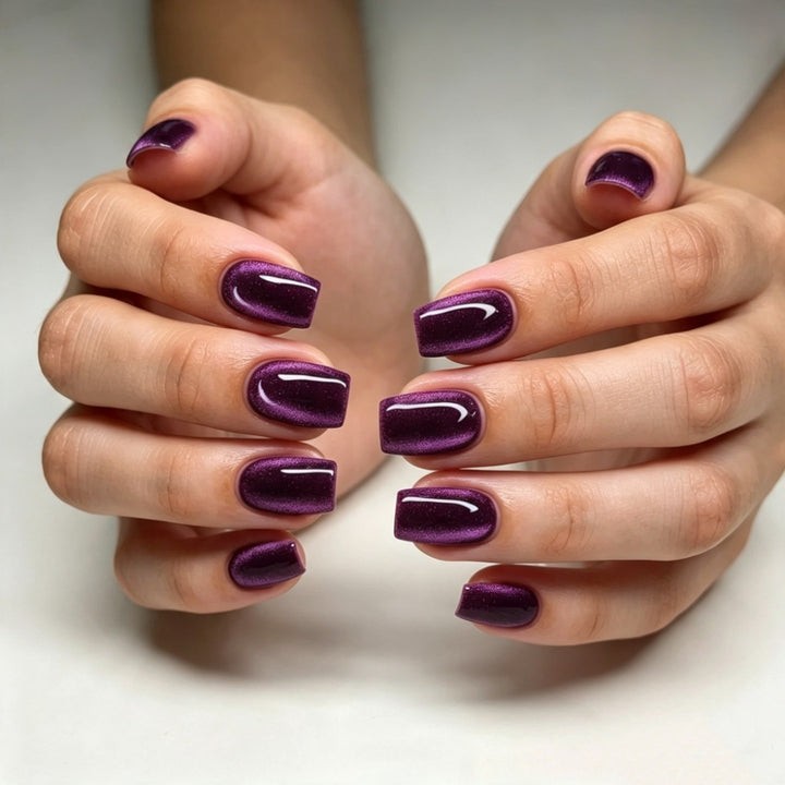 Artificial nails with glossy metallic finish and striking ombre effects Bowlift