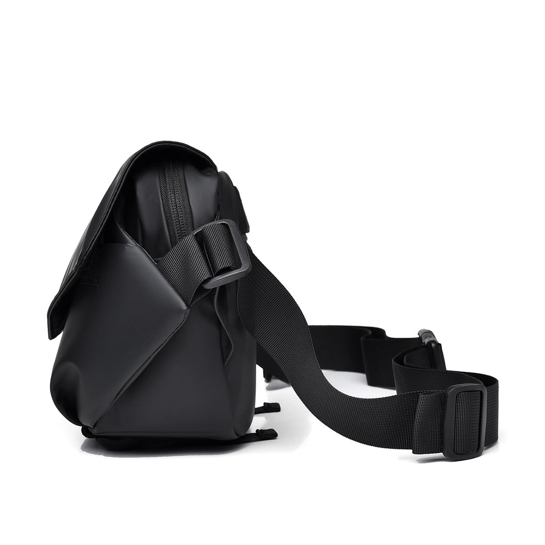 Sleek Waterproof Crossbody Bag Bowlift