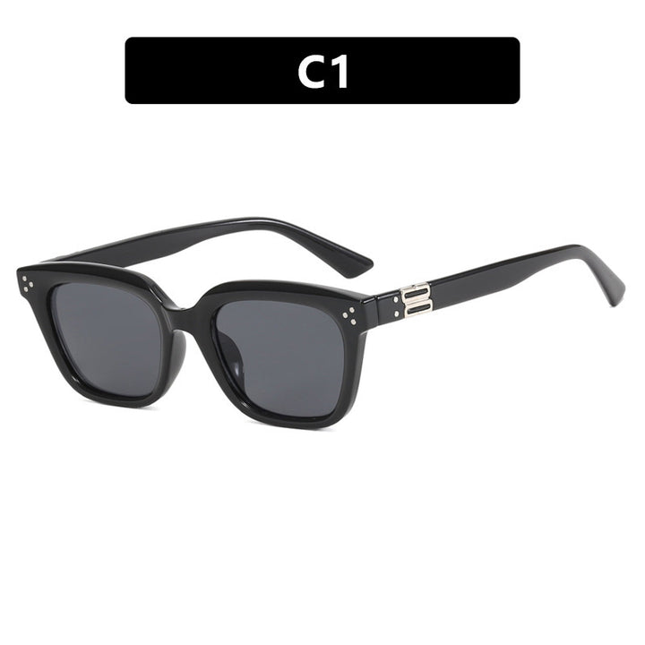 Women oversized sunglasses in modern geometric design Bowlift