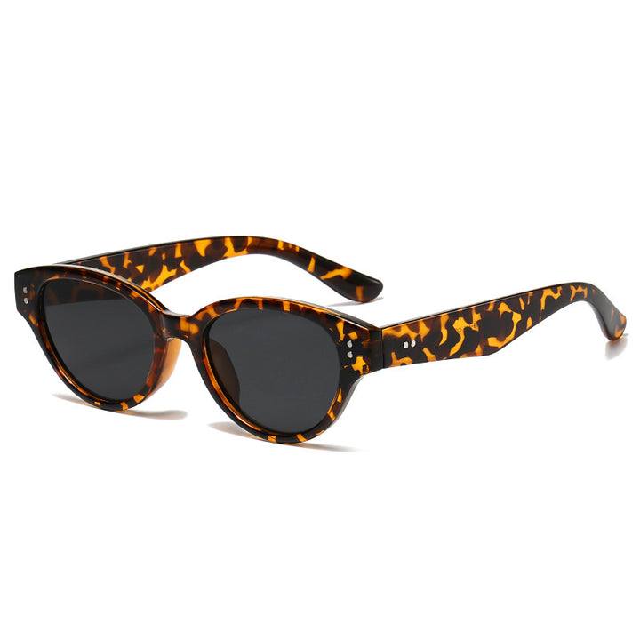 Women's stylish sunglasses in trendy retro style Bowlift