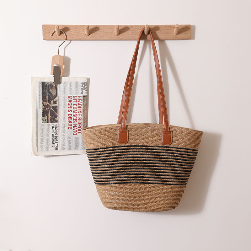 Elegant Bast Handbag with Leather Handles Bowlift