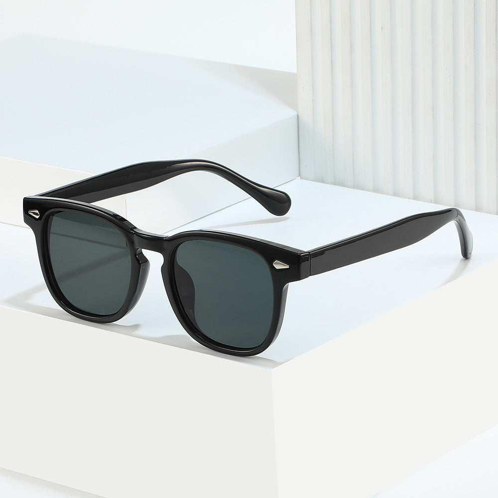 Classic Retro-Inspired Square Sunglasses Bowlift