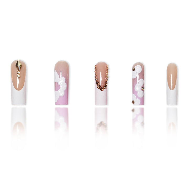 Elegant 3D Floral Press-On Nail Art Bowlift