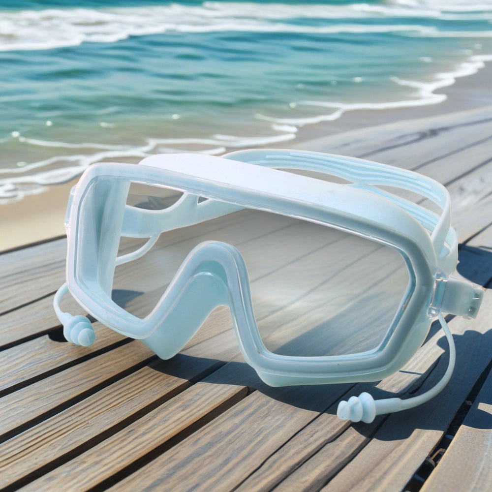 Diving mask with flexible silicone edge Bowlift