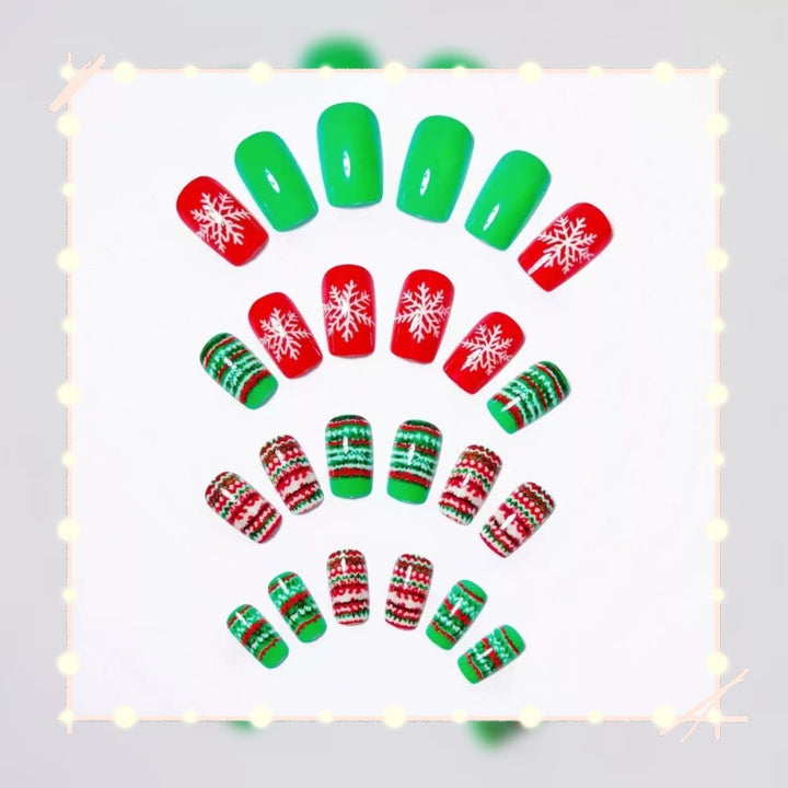 Festive artificial nails with Christmas motifs Bowlift