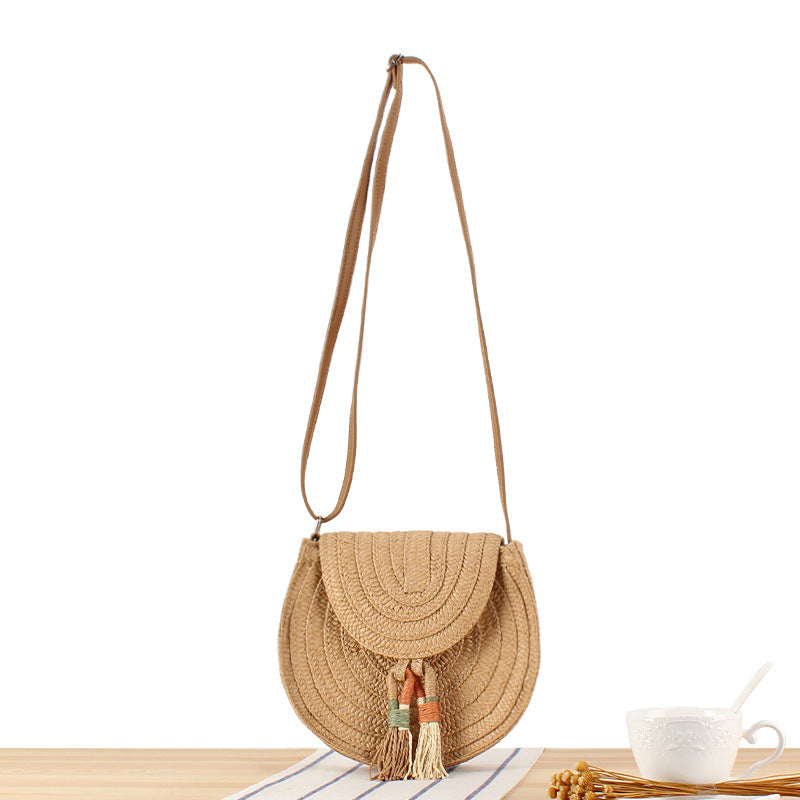 Shoulder bag in stylish half-moon design Bowlift