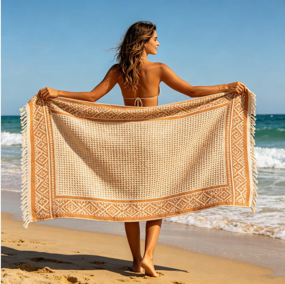 Beach towel with floral design Bowlift
