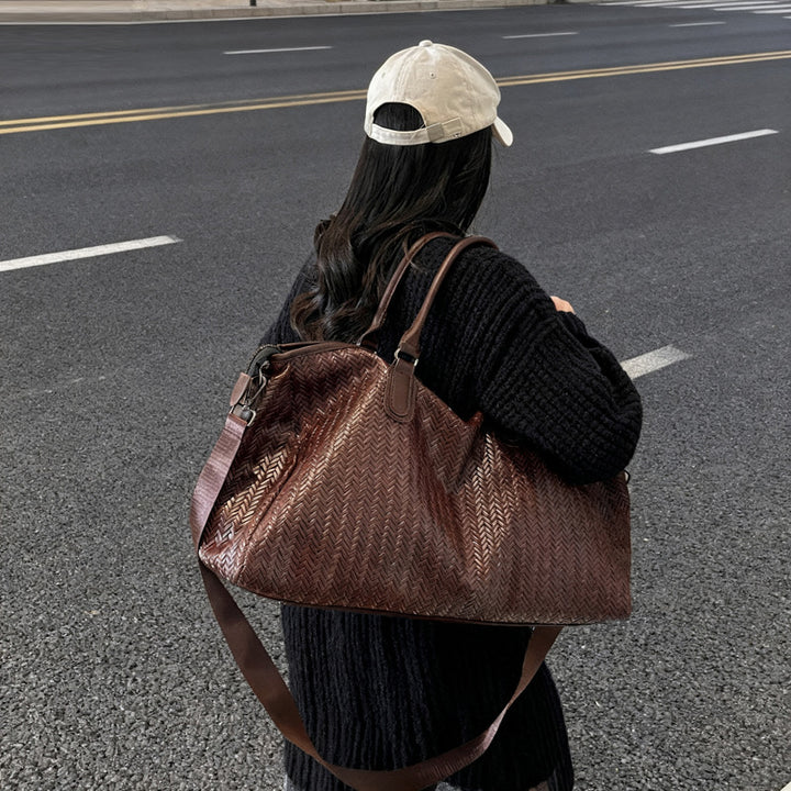 Noble and Durable Travel Bag in Modern Wave Pattern Bowlift