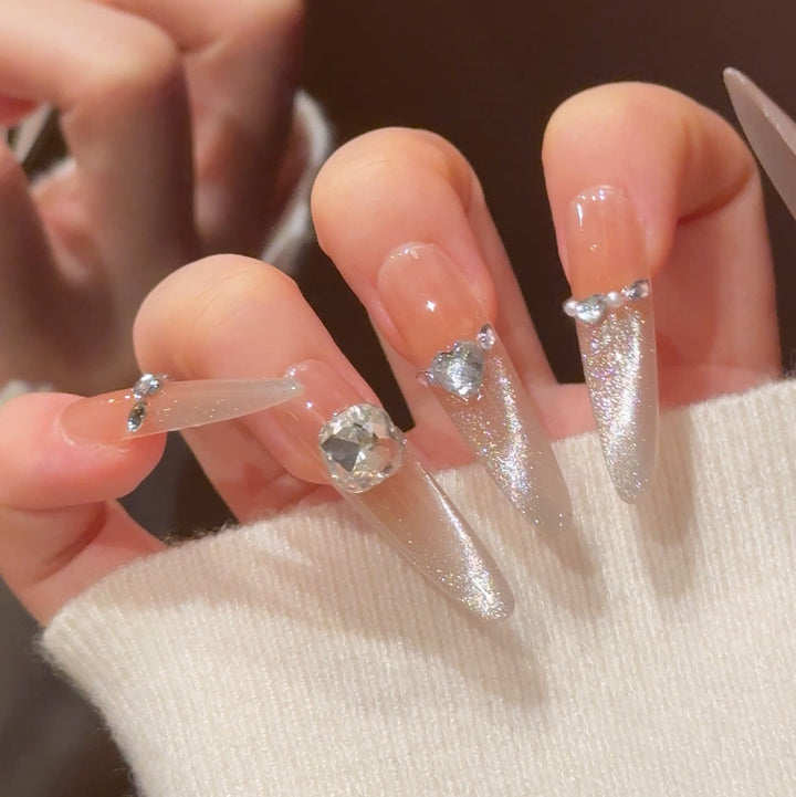 Glamorous Decorative Press-On Nail Extensions Bowlift