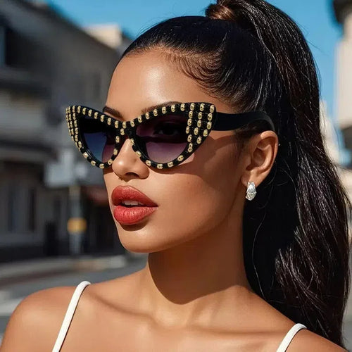 Women Cat-Eye Sunglasses with Color Accented Frame Bowlift