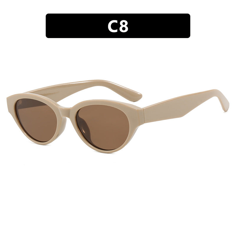 Women's Cat-Eye Sunglasses with protective UV filter and elegant frame Bowlift