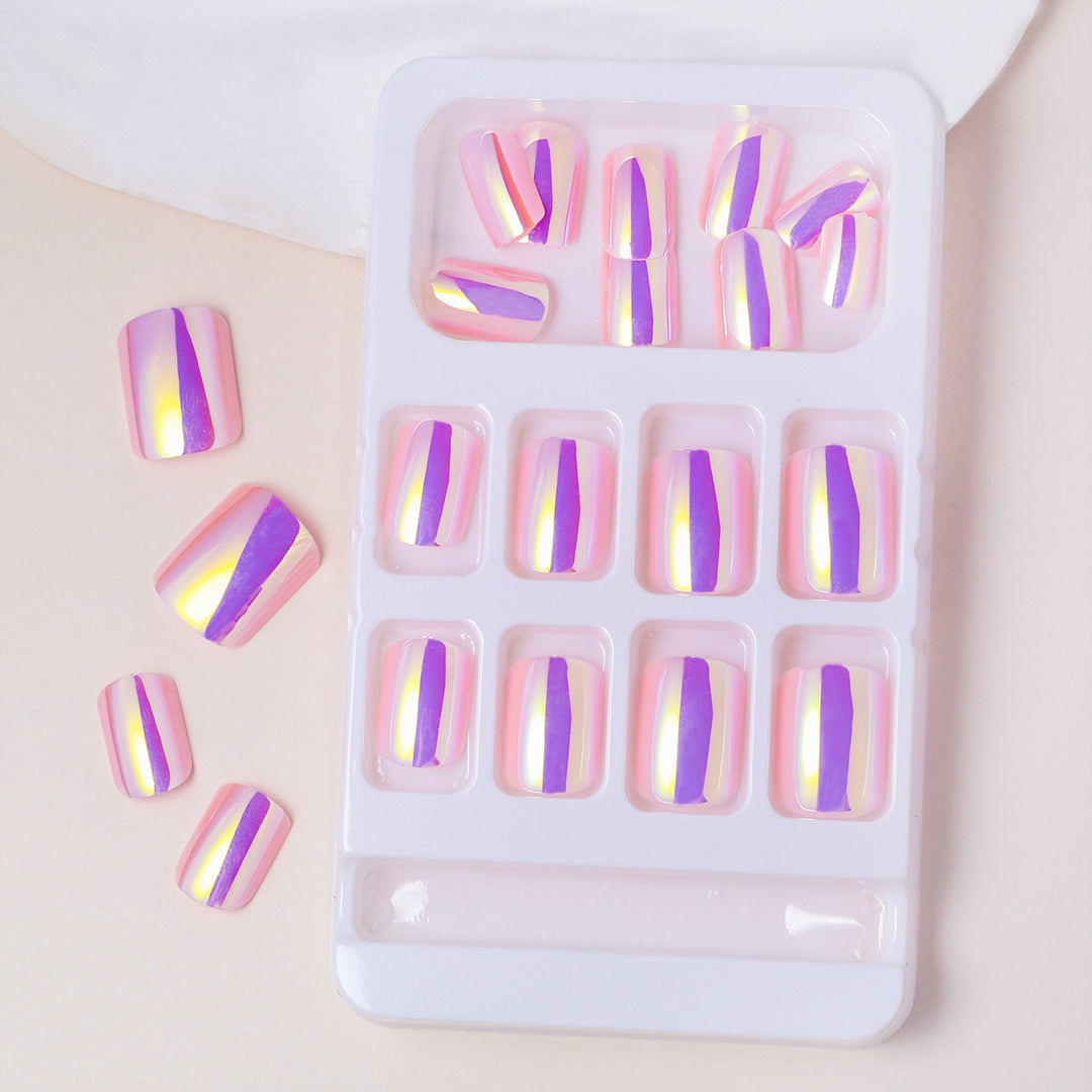 Elegant Iridescent Press-On Nail Tips Bowlift