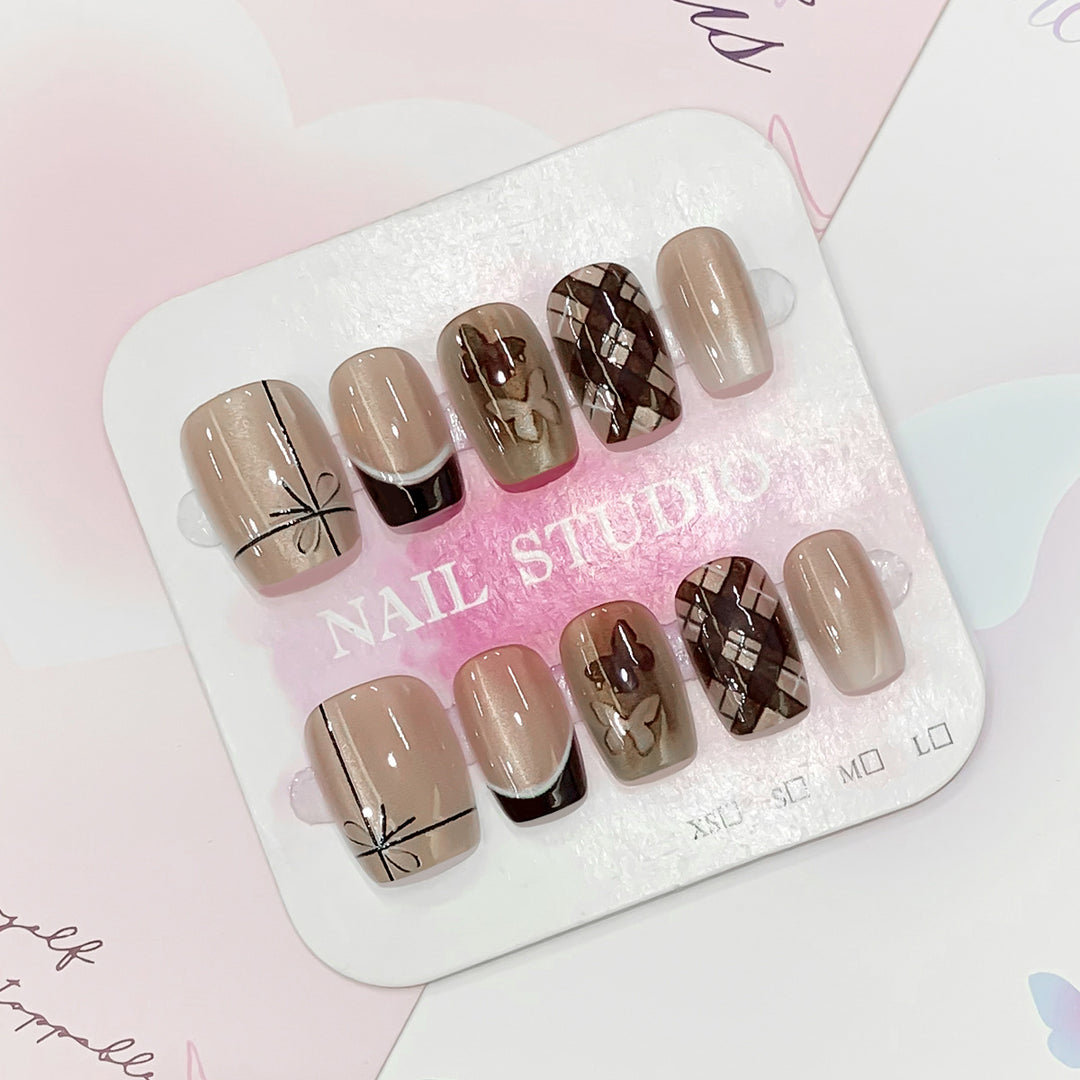 Artful Nail Tips Bowlift