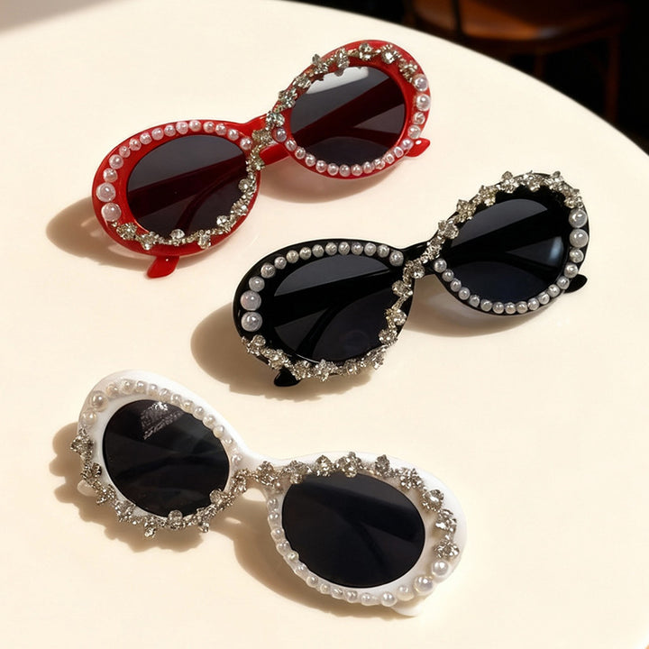 Elegant Pearl-Embellished Cat-Eye Sunglasses Bowlift