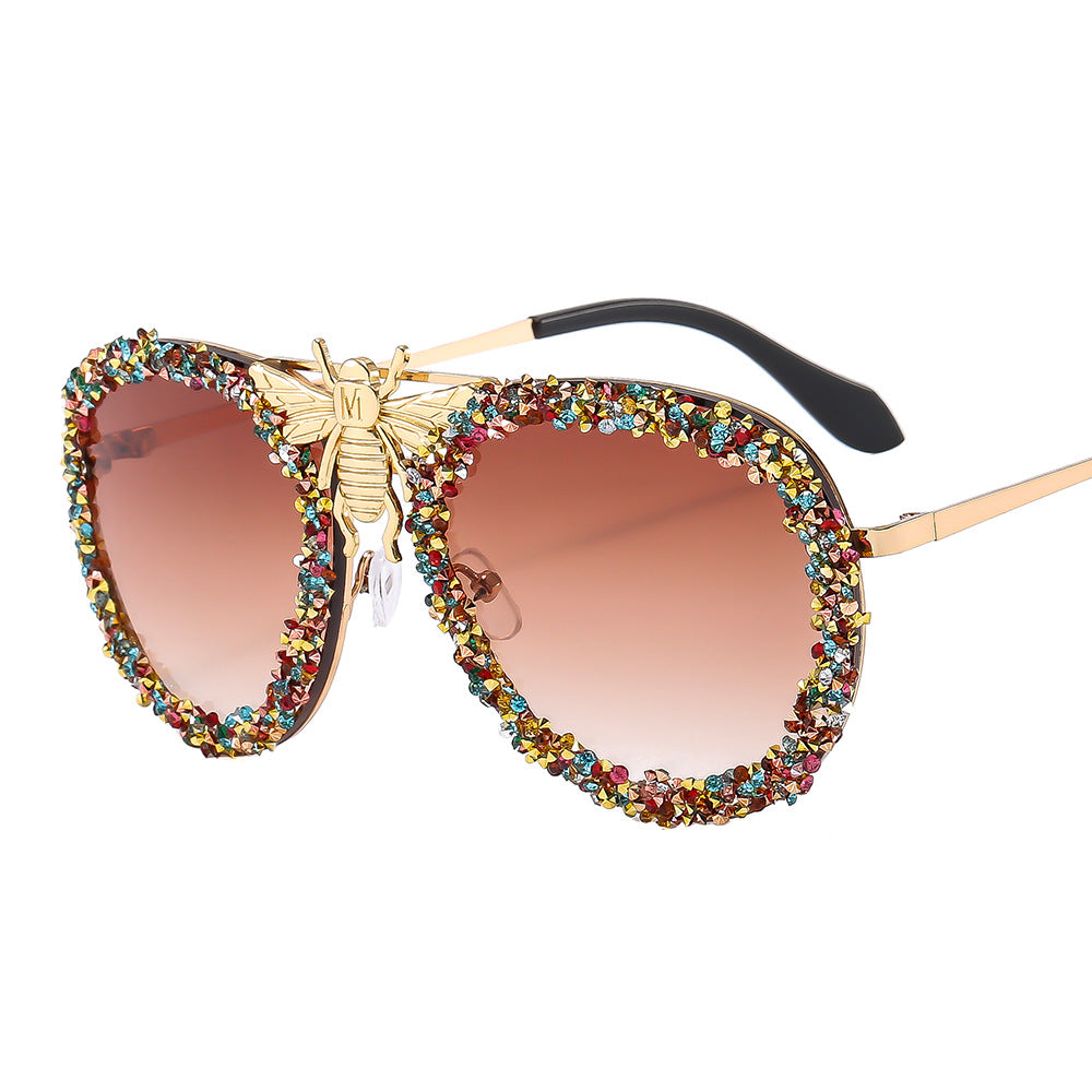 Women Glamorous Oversized Sunglasses with Unique Decorative Frame Bowlift