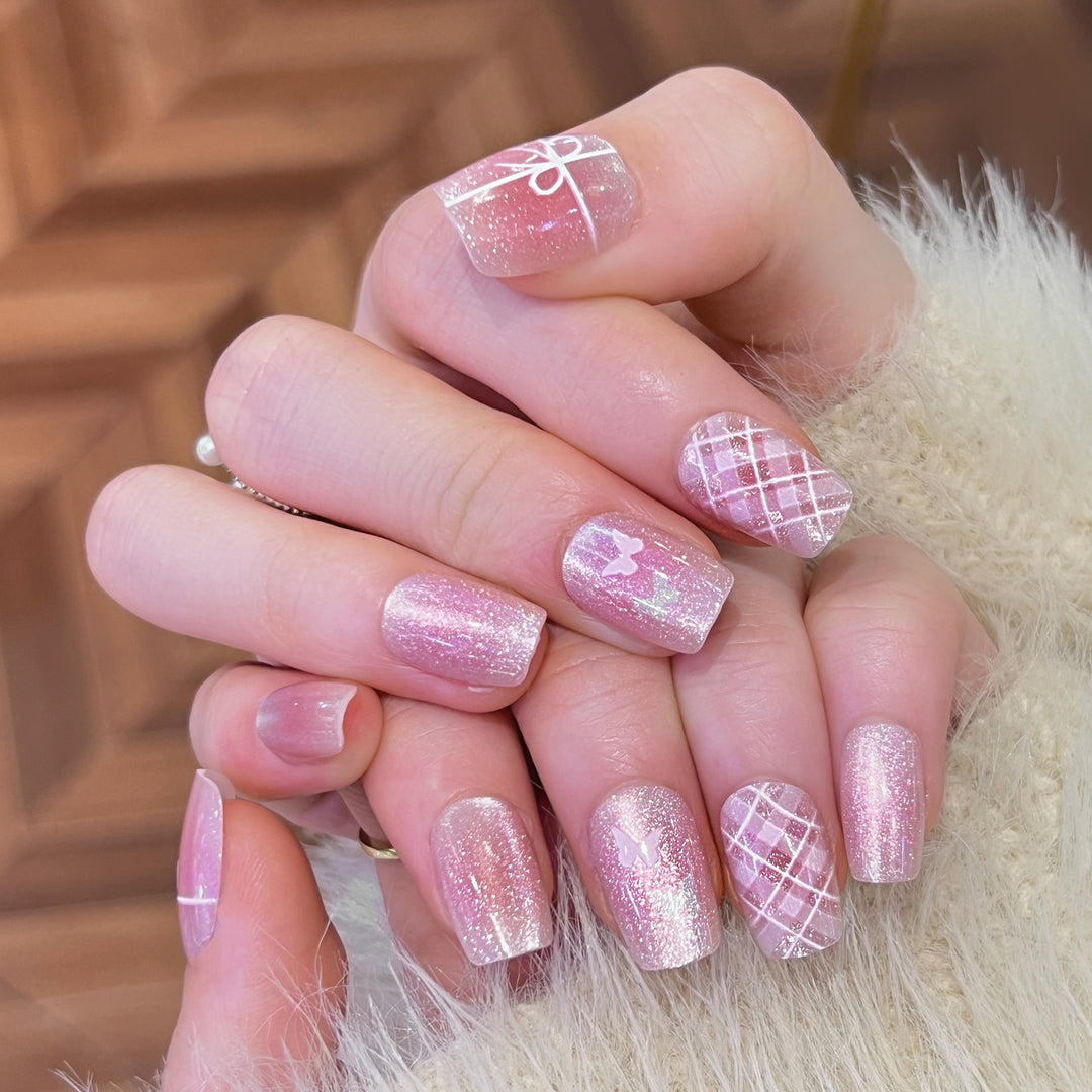 Artistic acrylic nails with filigree details Bowlift