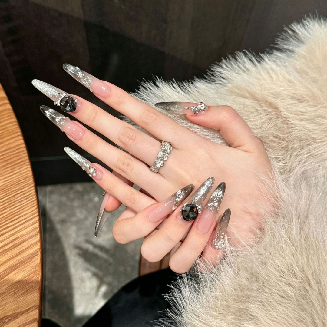 Stylish Stiletto Press-On Nail Extensions Bowlift
