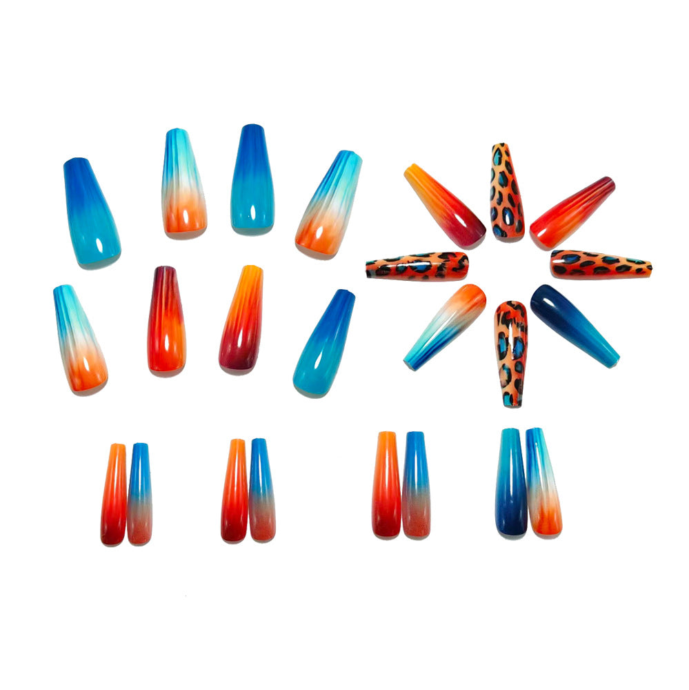 Artificial nails with striking gradient and stylish accents Bowlift
