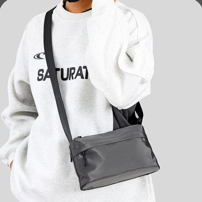 Practical shoulder bag with multiple compartments Bowlift