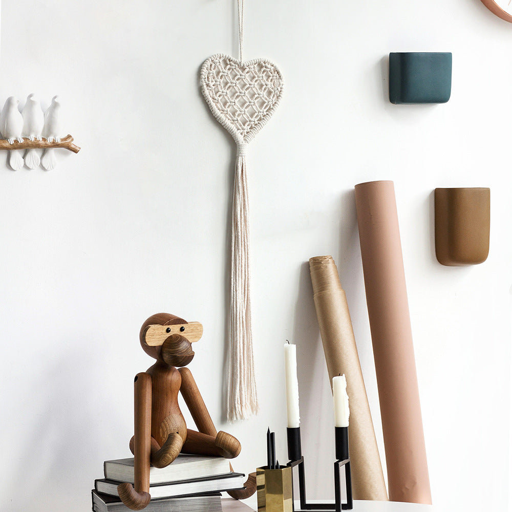 Decorative wall hanger