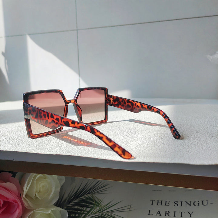 Oversized Fashion Sunglasses Bowlift